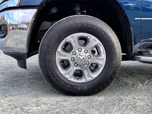 Used 2024 RAM 2500 Big Horn w/ Bed Utility Group image 5