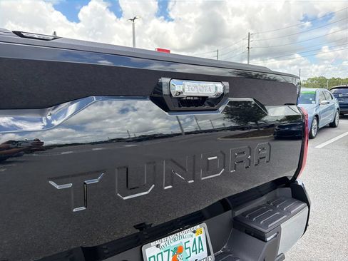 Used 2025 Toyota Tundra Limited AWD/4WD image 13