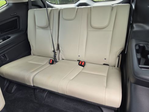 Used 2023 Subaru Ascent Limited AWD/4WD image 11