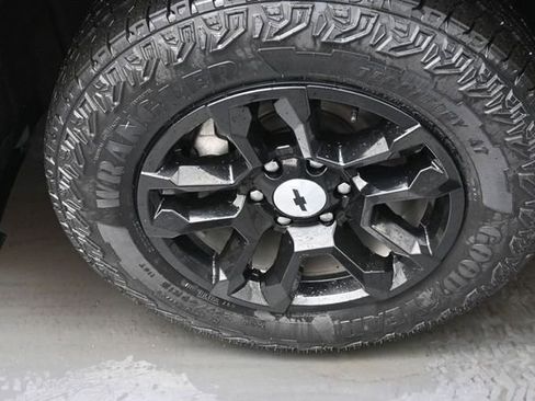 Used 2023 Chevrolet Silverado 1500 RST w/ Z71 Off-Road Package AWD/4WD image 29