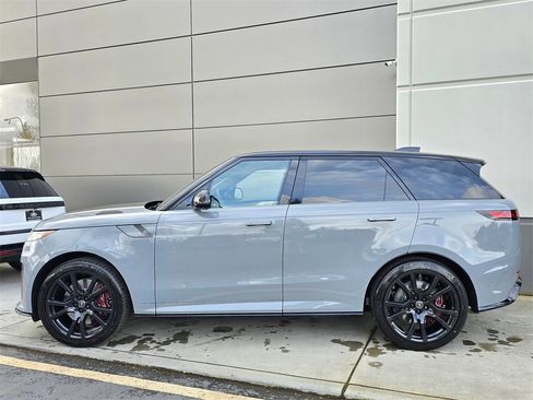 New 2025 Land Rover Range Rover Sport SV Edition Two image 5