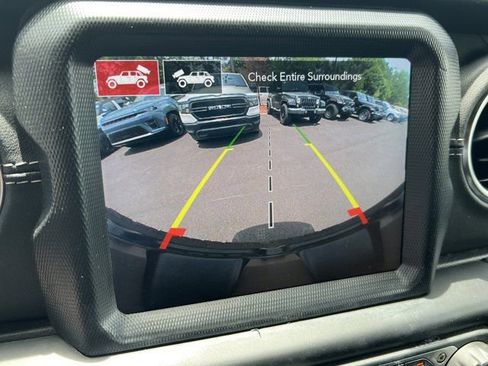 Used 2021 Jeep Wrangler Unlimited Sahara w/ Cold Weather Group AWD/4WD image 31