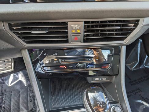 Certified 2025 Volkswagen Jetta Sport image 23