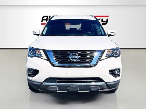 Used 2020 Nissan Pathfinder SL image 2