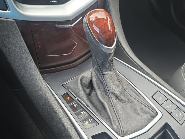 Used 2015 Cadillac SRX Luxury w/ Driver Awareness Package FWD image 16