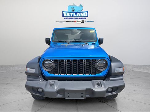 Used 2024 Jeep Wrangler Sport AWD/4WD image 8