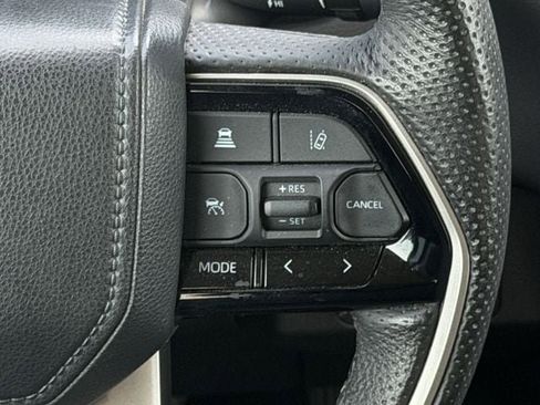 Used 2023 Toyota Tundra Limited AWD/4WD image 16