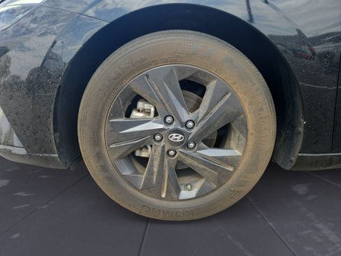 Used 2023 Hyundai Elantra SEL FWD image 20