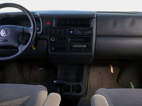 Used 2003 Volkswagen Eurovan MV image 20