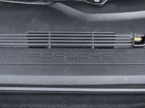 Used 2018 Porsche 911 GT3 RWD image 17