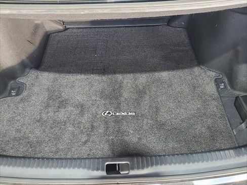 Used 2016 Lexus IS 200t RWD image 16