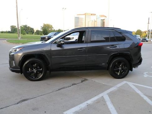 Used 2020 Toyota RAV4 XSE w/ XSE Grade Weather Package AWD/4WD image 4