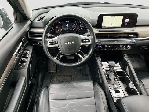 Used 2022 Kia Telluride SX w/ SX Prestige Package image 23