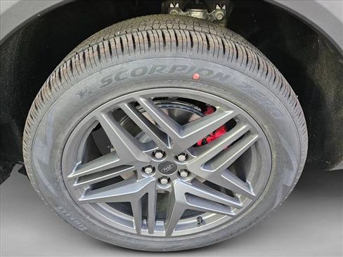 New 2026 Ford Explorer ST-Line w/ ST-Line Street Pack image 10