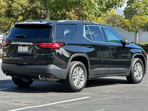 Used 2023 Chevrolet Traverse LT image 4