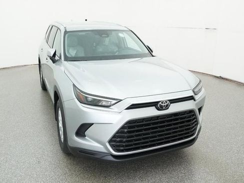 New 2026 Toyota Grand Highlander XLE image 14