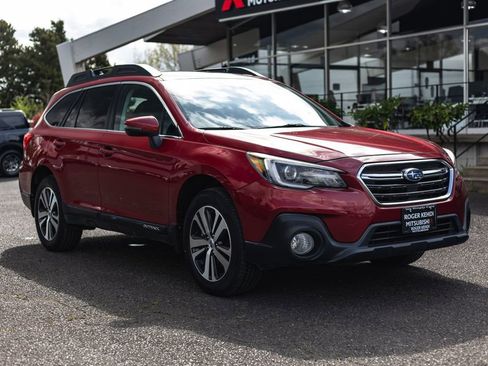 Used 2018 Subaru Outback 2.5i Limited AWD/4WD image 8