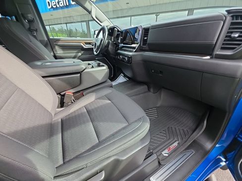 Used 2023 Chevrolet Silverado 1500 LT Trail Boss w/ Protection Package AWD/4WD image 16