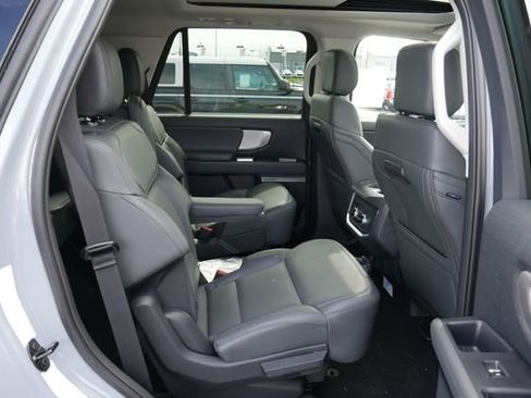 New 2026 Ford Expedition Active AWD/4WD image 29