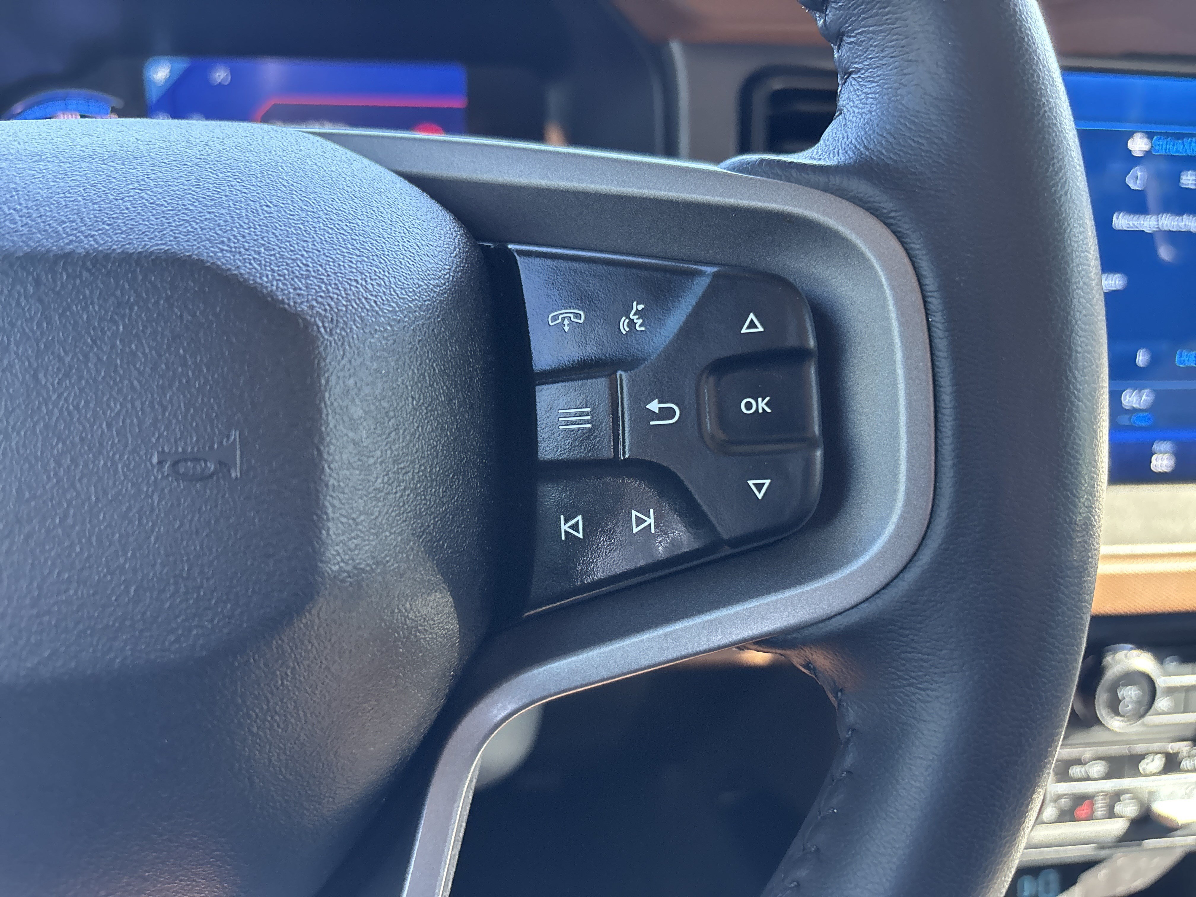 Used 2024 Ford Bronco Outer Banks AWD/4WD image 20