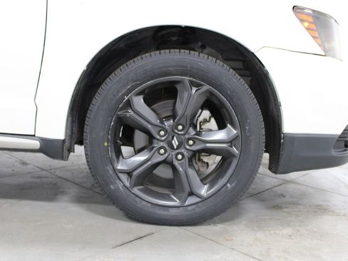 Used 2020 Dodge Journey Crossroad image 12