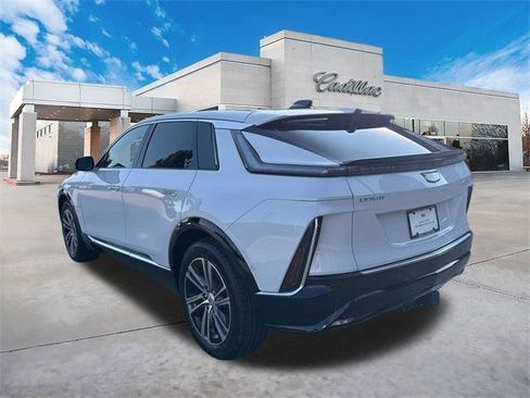 New 2026 Cadillac Lyriq Premium Luxury image 5