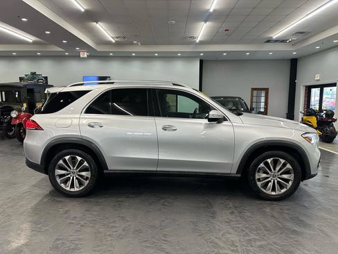 Used 2021 Mercedes-Benz GLE 350 4MATIC w/ Premium Package image 4