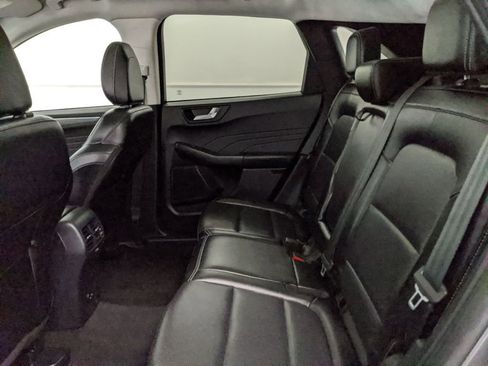 Certified 2022 Ford Escape Titanium w/ Class II Trailer Tow Package image 18