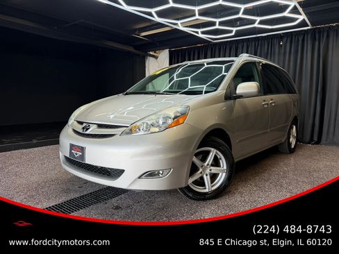 Used 2006 Toyota Sienna XLE image 1