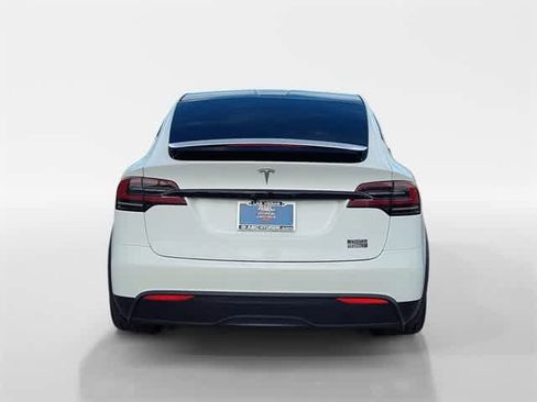 Used 2022 Tesla Model X Plaid image 5