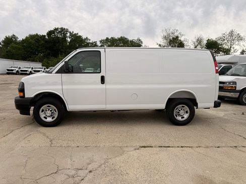 New 2025 Chevrolet Express 2500 w/ Driver Convenience Package RWD image 2