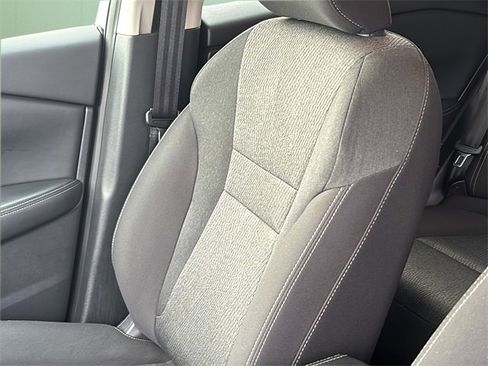 Used 2024 Nissan Rogue SV image 44