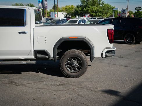 Used 2020 GMC Sierra 2500 Denali w/ Denali Ultimate Package image 10