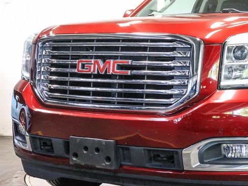 Used 2018 GMC Yukon SLT w/ HD Trailering Package AWD/4WD image 8
