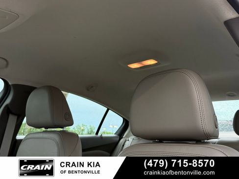 Used 2017 Chevrolet Cruze Premier w/ Enhanced Convenience Package FWD image 21