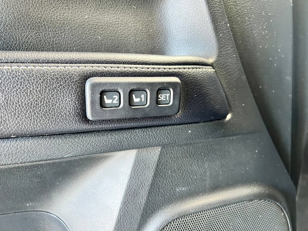 Used 2019 Toyota 4Runner Limited AWD/4WD image 27