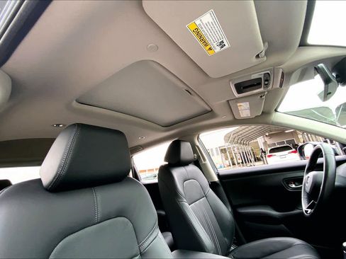 Used 2025 Honda HR-V EX-L image 12