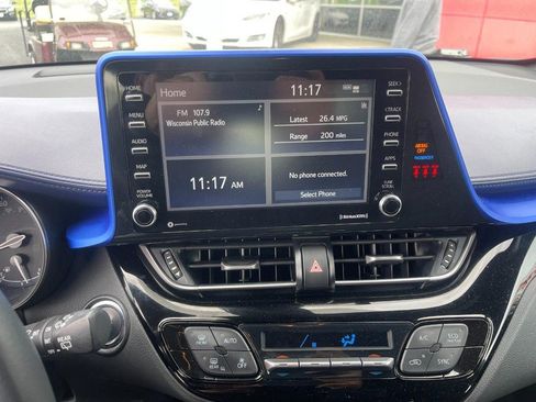 Used 2021 Toyota C-HR XLE FWD image 11