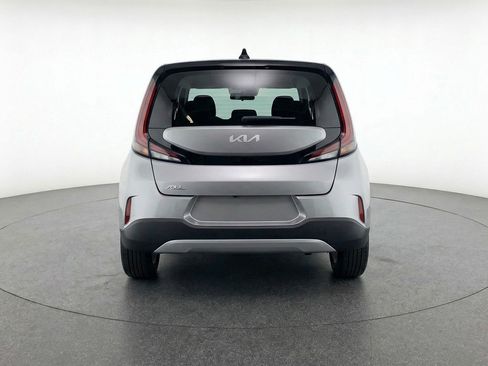 Used 2025 Kia Soul LX w/ LX Technology Package FWD image 7