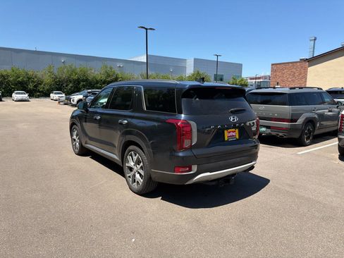 Used 2021 Hyundai Palisade SEL w/ Premium Package AWD/4WD image 3