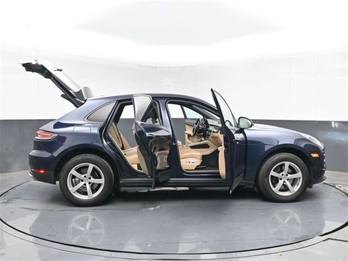 Used 2019 Porsche Macan image 60