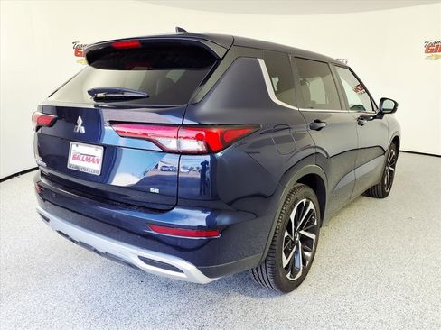 Used 2024 Mitsubishi Outlander SE Black Edition image 7