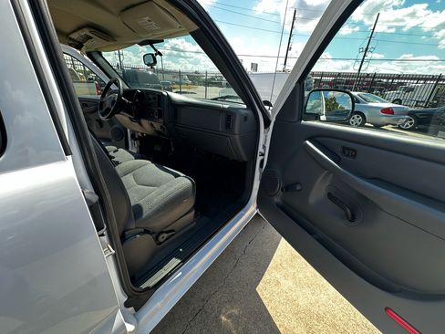Used 2005 Chevrolet Silverado 1500 W/T image 31