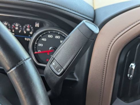 Used 2023 Chevrolet Silverado 2500 High Country w/ Z71 Off-Road Package AWD/4WD image 33
