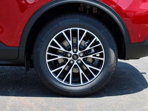 New 2024 Ford Escape SE w/ PHEV Premium Package image 10