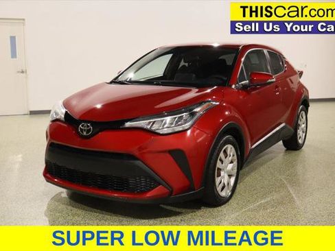 Used 2020 Toyota C-HR LE FWD image 4