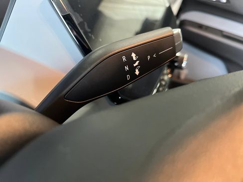 New 2027 Chevrolet Bolt LT FWD image 23