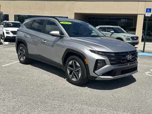 Certified 2025 Hyundai Tucson SEL FWD image 4