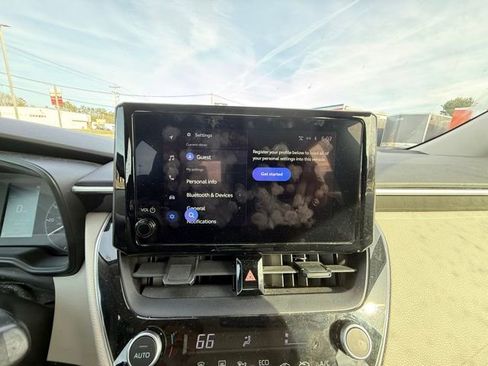 Used 2023 Toyota Corolla LE FWD image 16