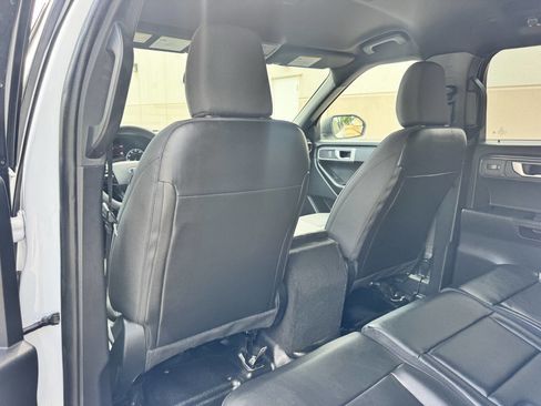 Used 2021 Ford Explorer 4WD Police Interceptor image 7